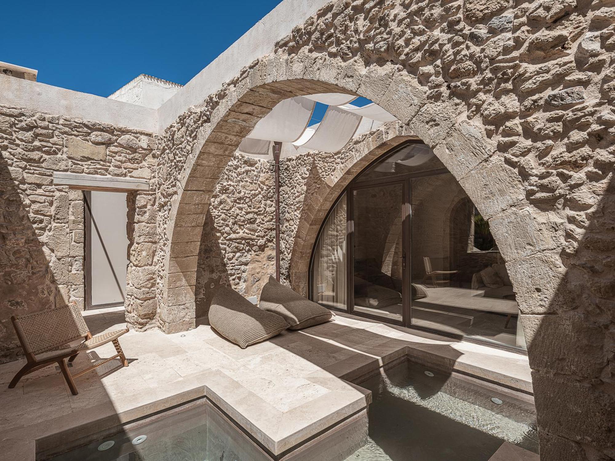 Corte Interna, Free Heated Pool Kaliviani